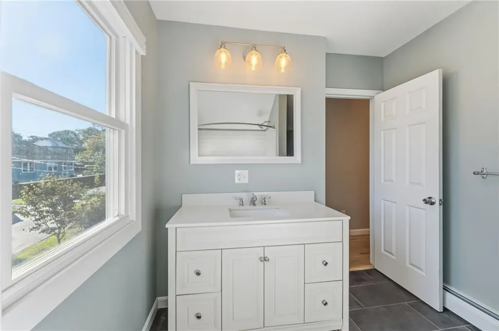 22 Cole Street Jamestown RI 02835