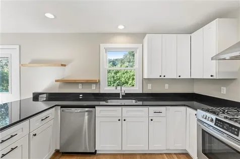 22 Cole Street Jamestown RI 02835