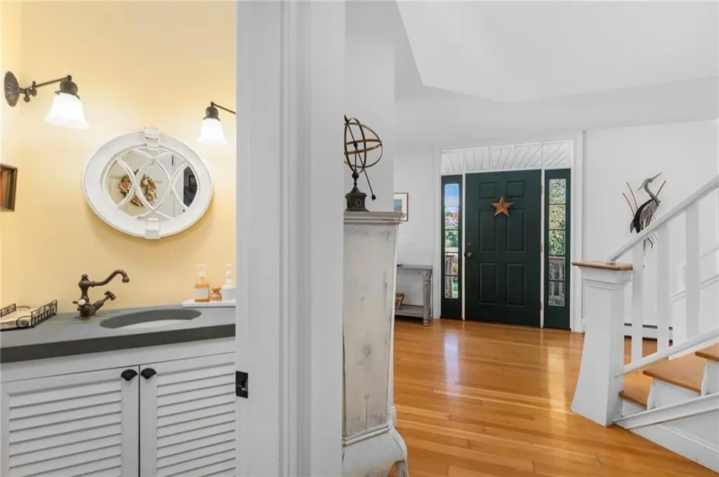 27 West Willow Lane Charlestown RI 02813