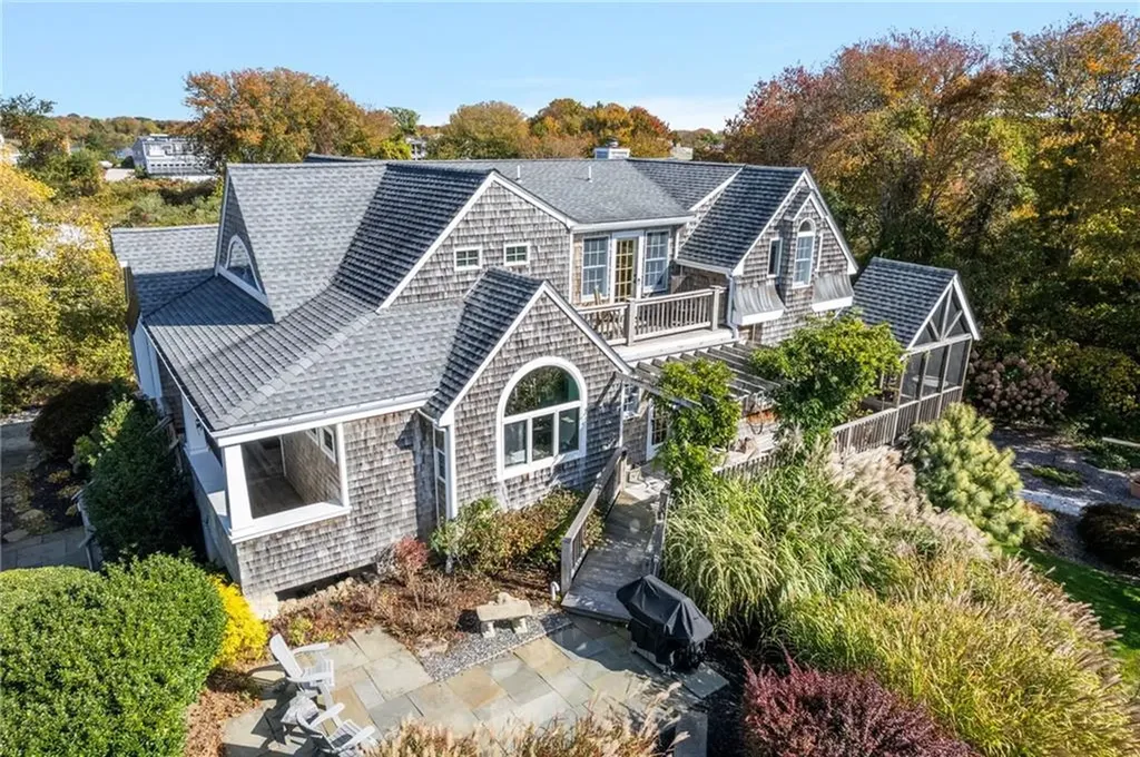 27 West Willow Lane Charlestown RI 02813