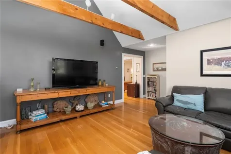 27 West Willow Lane Charlestown RI 02813