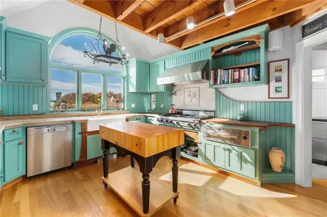 27 West Willow Lane Charlestown RI 02813