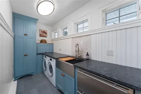 27 West Willow Lane Charlestown RI 02813