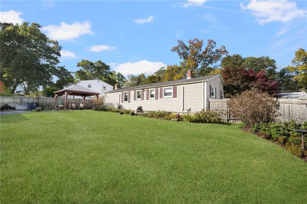 82 Doolittle Street Coventry RI 02816