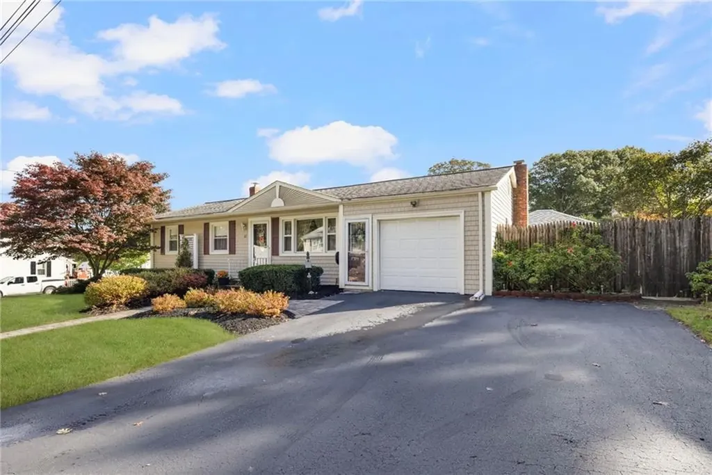 82 Doolittle Street Coventry RI 02816