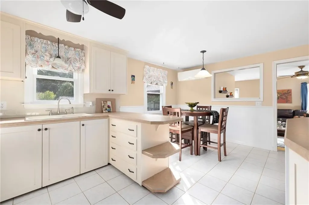 82 Doolittle Street Coventry RI 02816