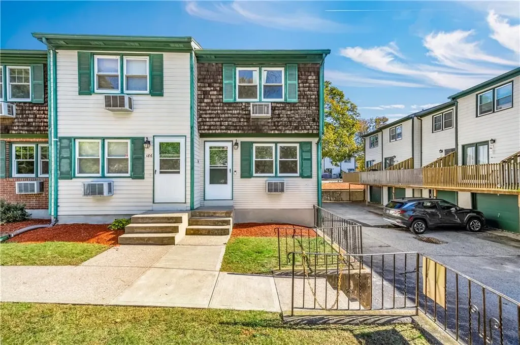 184 Argol Street Pawtucket RI 02860