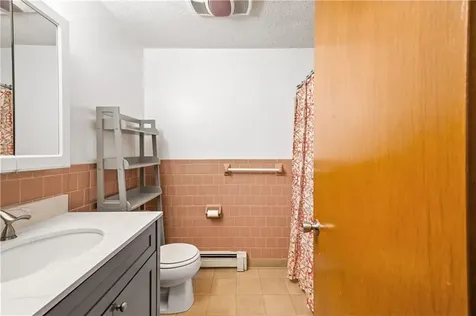 184 Argol Street Pawtucket RI 02860