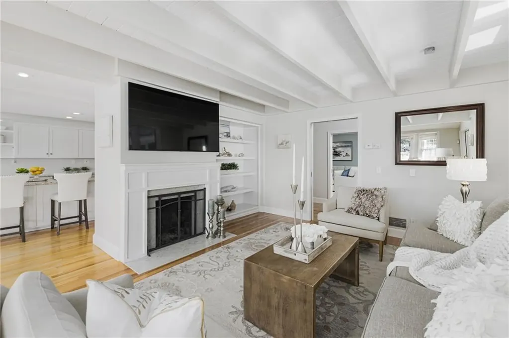 66 Dory Road Warwick RI 02886