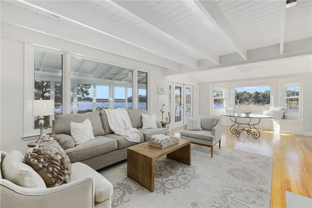 66 Dory Road Warwick RI 02886