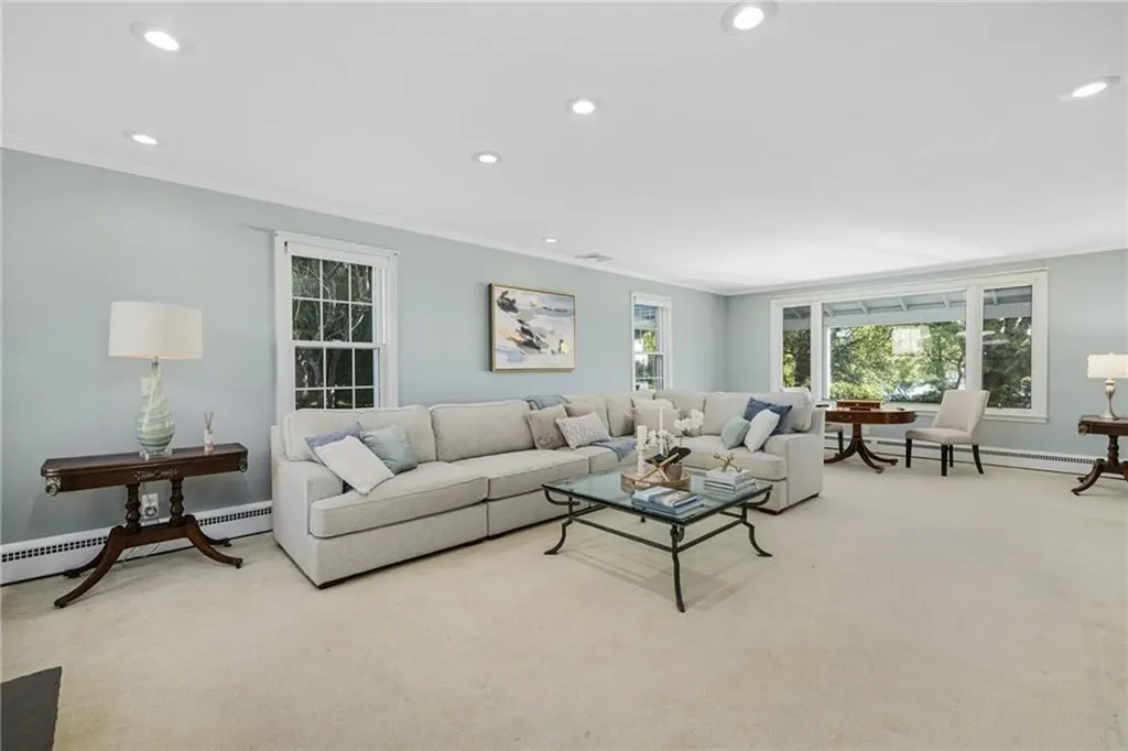 66 Dory Road Warwick RI 02886