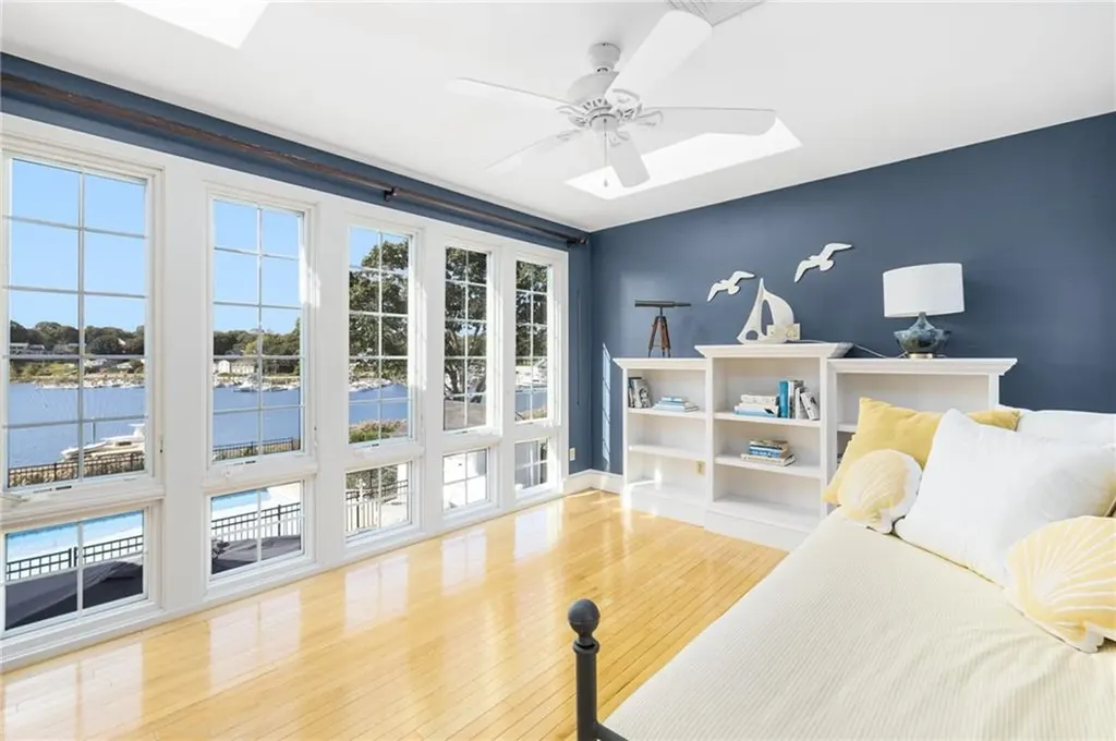 66 Dory Road Warwick RI 02886