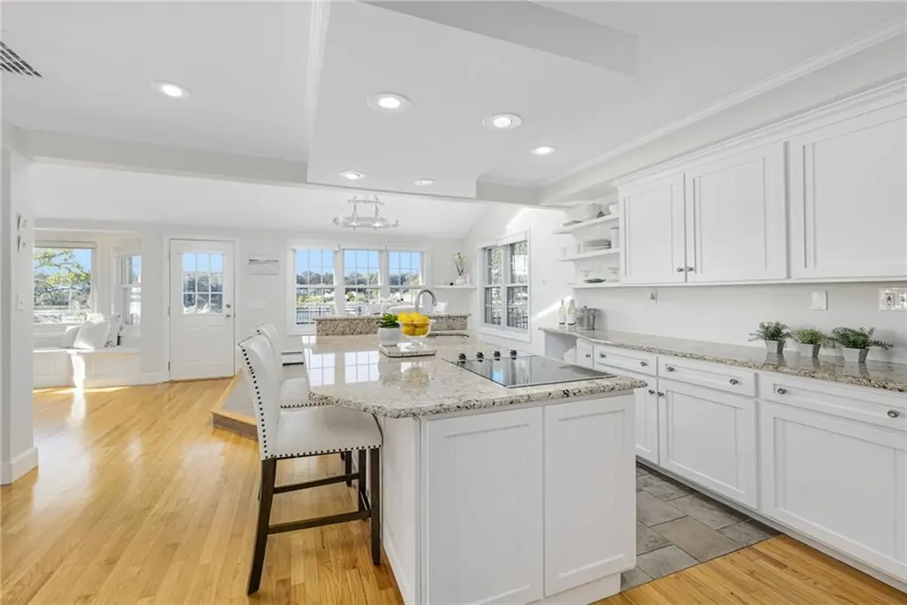 66 Dory Road Warwick RI 02886