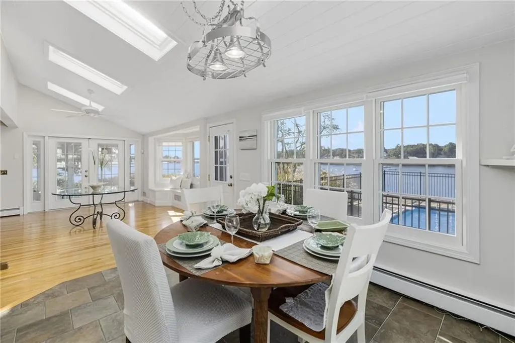 66 Dory Road Warwick RI 02886