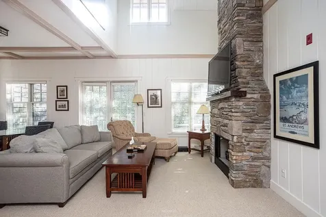 125 Cory's Lane Portsmouth RI 02871