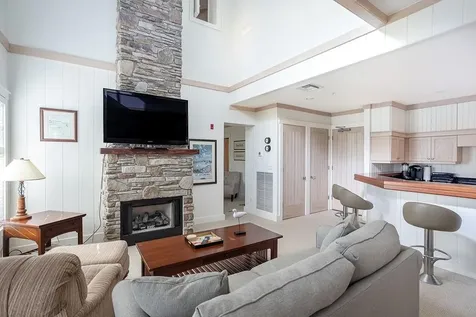 125 Cory's Lane Portsmouth RI 02871