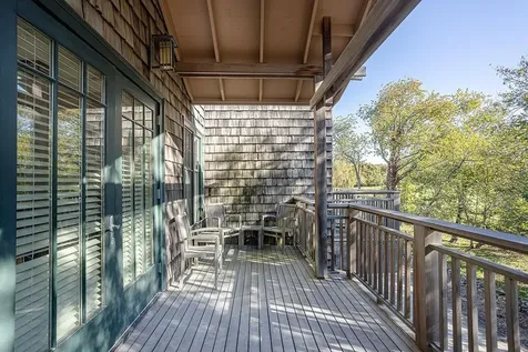 125 Cory's Lane Portsmouth RI 02871