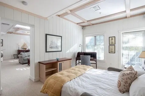 125 Cory's Lane Portsmouth RI 02871