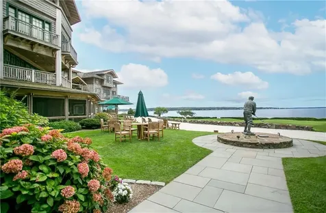 125 Cory's Lane Portsmouth RI 02871