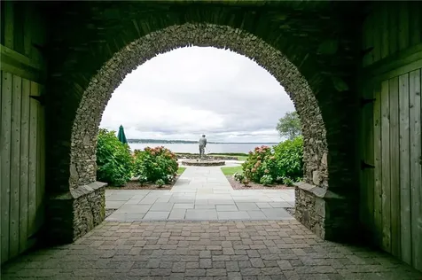 125 Cory's Lane Portsmouth RI 02871