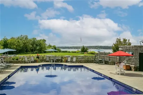 125 Cory's Lane Portsmouth RI 02871