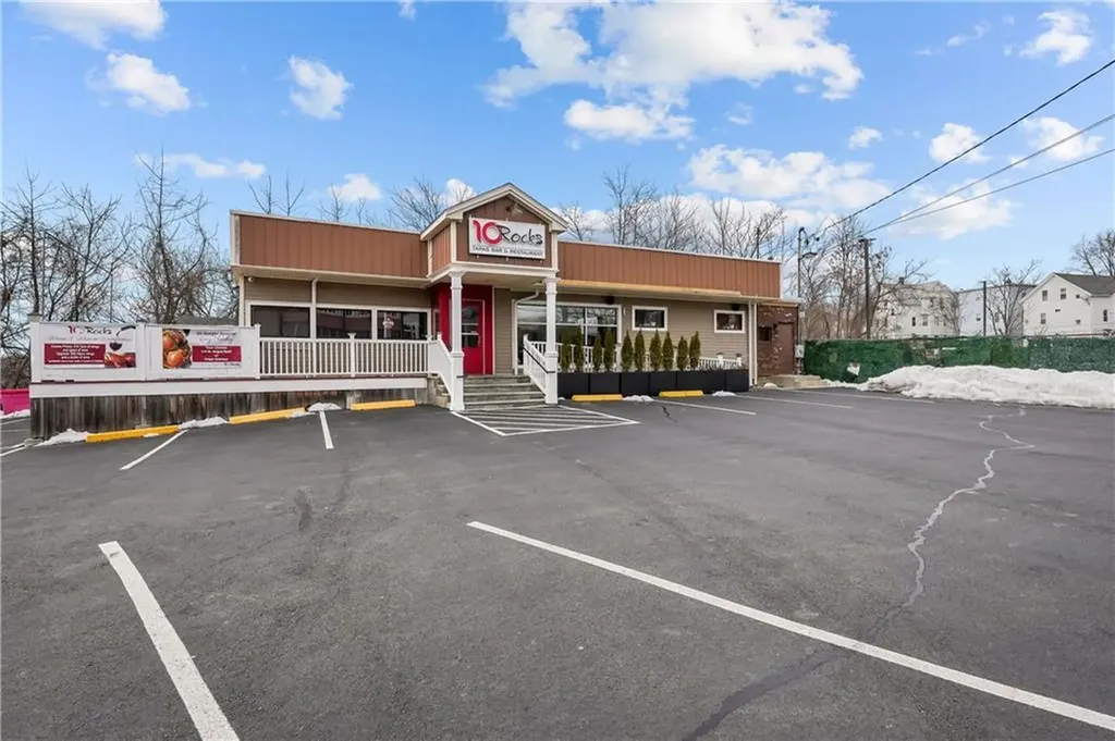 1091 Main Street Pawtucket RI 02860