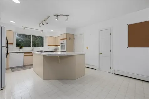 67 Daniel Drive North Kingstown RI 02852