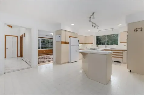 67 Daniel Drive North Kingstown RI 02852