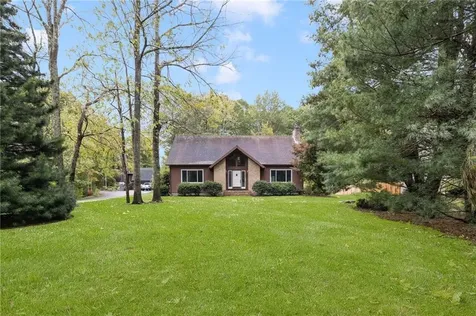 67 Daniel Drive North Kingstown RI 02852