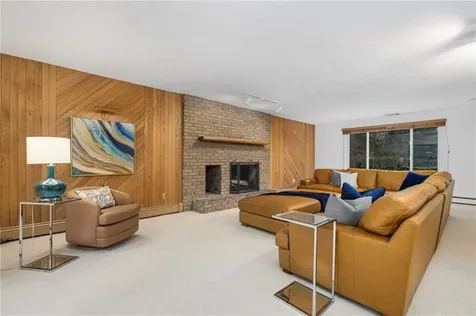 67 Daniel Drive North Kingstown RI 02852