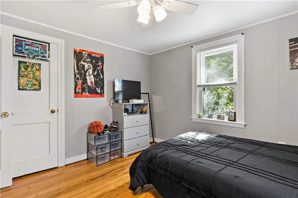 81 Easton Avenue Warwick RI 02888