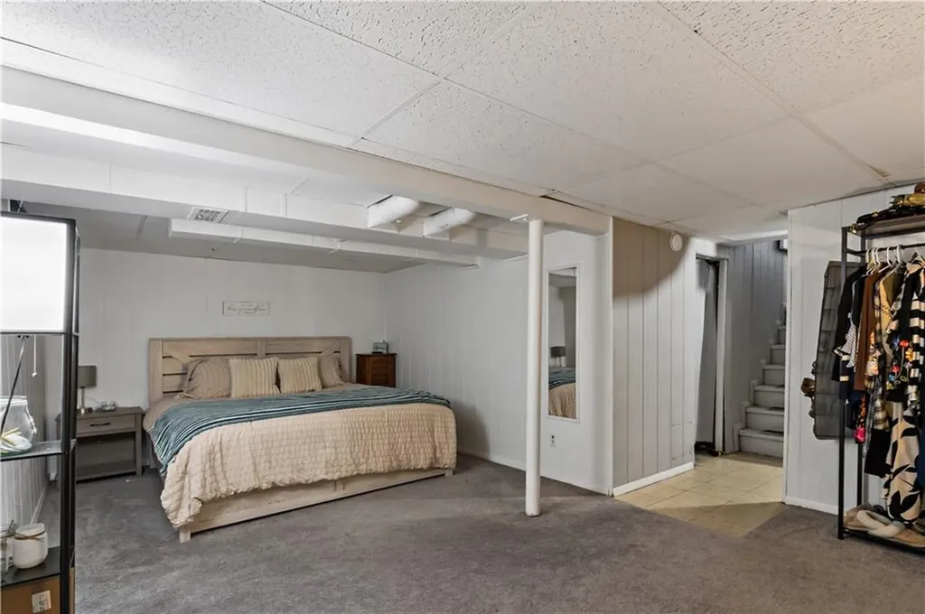 81 Easton Avenue Warwick RI 02888