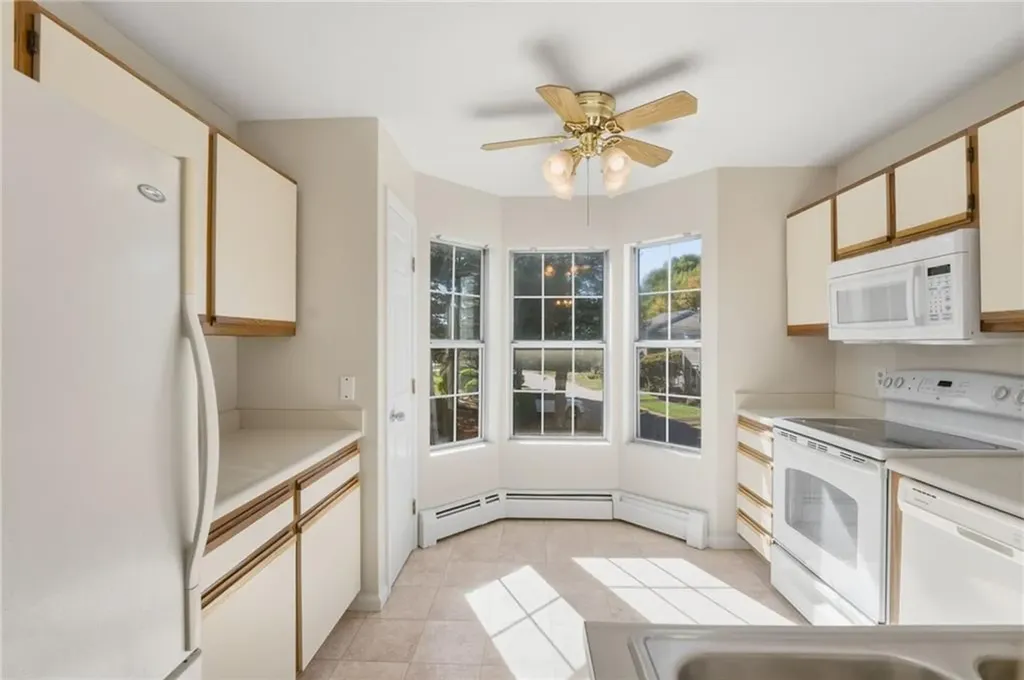 565 Quaker Lane West Warwick RI 02893