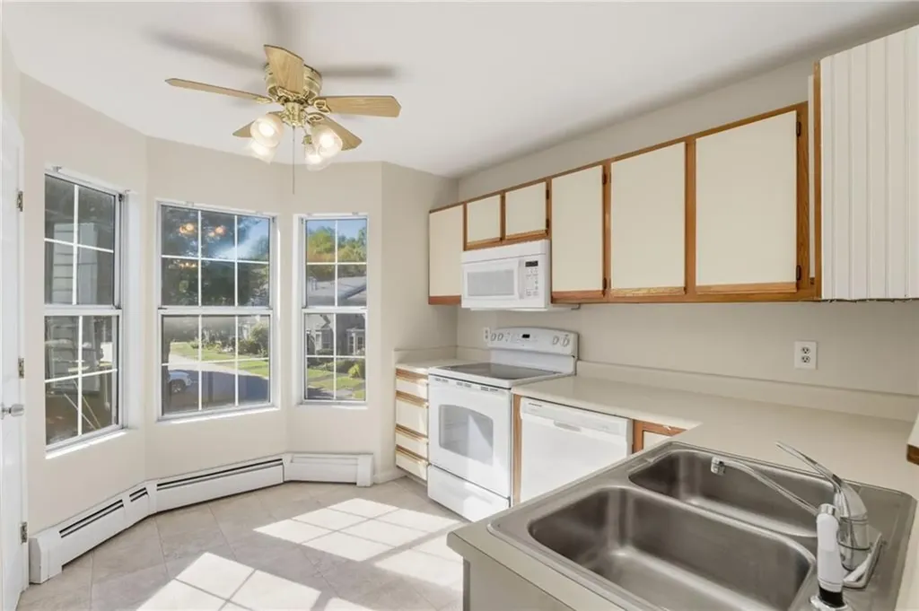 565 Quaker Lane West Warwick RI 02893