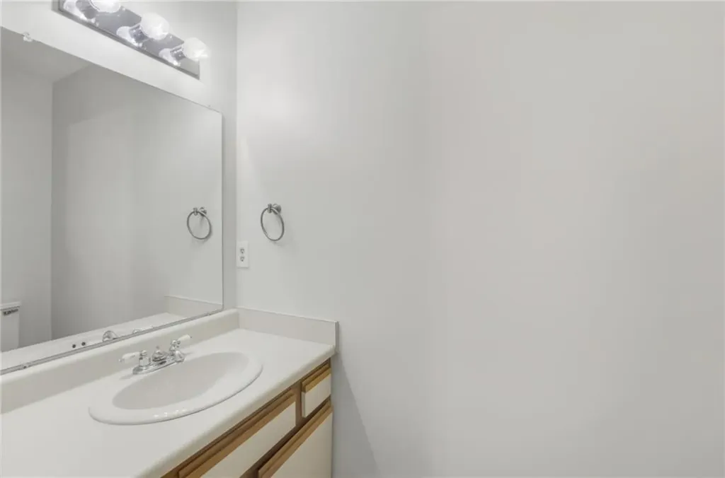 565 Quaker Lane West Warwick RI 02893