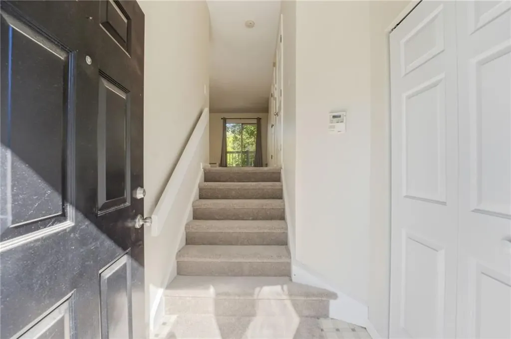 565 Quaker Lane West Warwick RI 02893