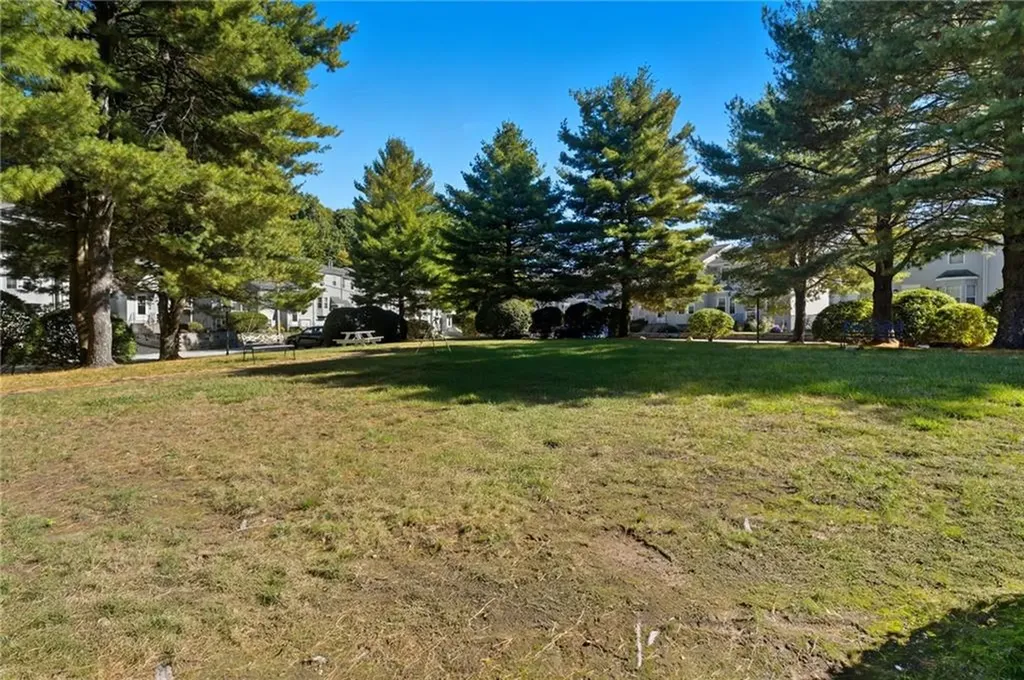 565 Quaker Lane West Warwick RI 02893