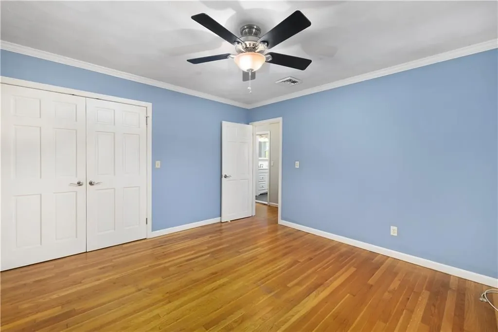 325 Simmonsville Avenue Johnston RI 02919