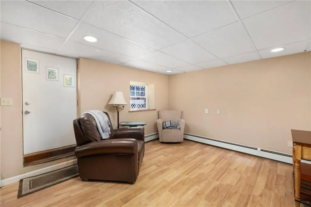 325 Simmonsville Avenue Johnston RI 02919