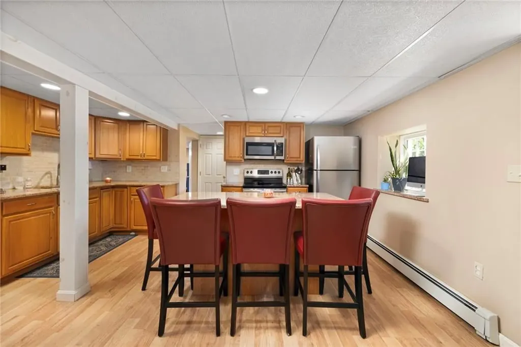 325 Simmonsville Avenue Johnston RI 02919