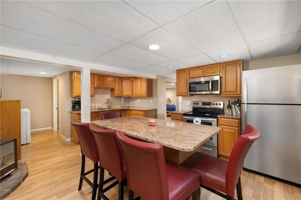 325 Simmonsville Avenue Johnston RI 02919