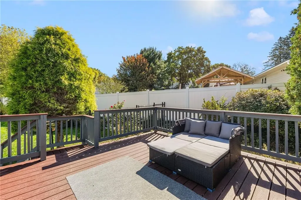 325 Simmonsville Avenue Johnston RI 02919