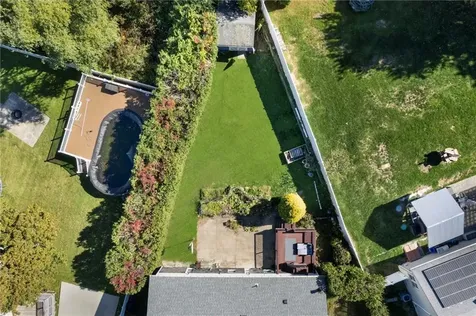 325 Simmonsville Avenue Johnston RI 02919