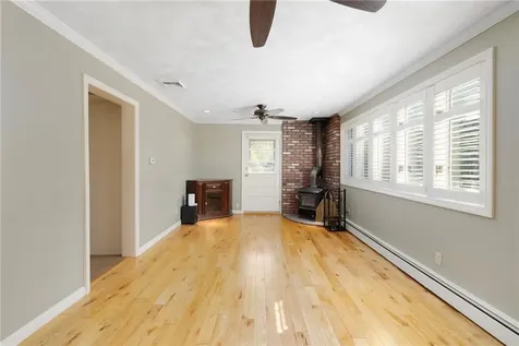 325 Simmonsville Avenue Johnston RI 02919