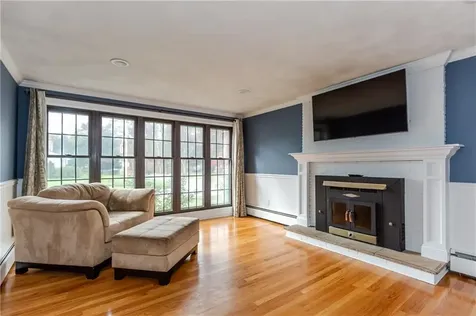 27 Sunnybrook Road Scituate RI 02857