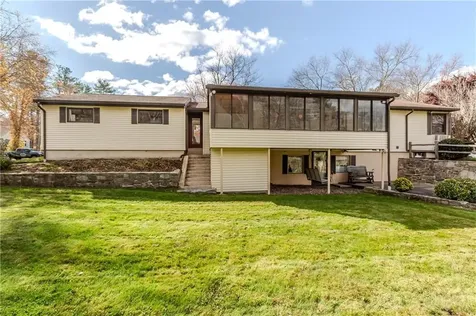 27 Sunnybrook Road Scituate RI 02857