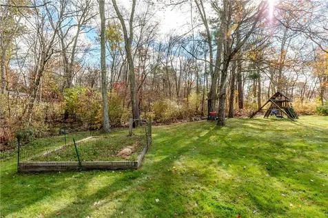 27 Sunnybrook Road Scituate RI 02857