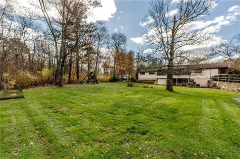 27 Sunnybrook Road Scituate RI 02857