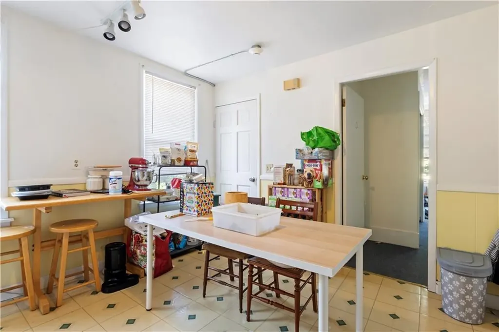 176 Williams Street Providence RI 02906