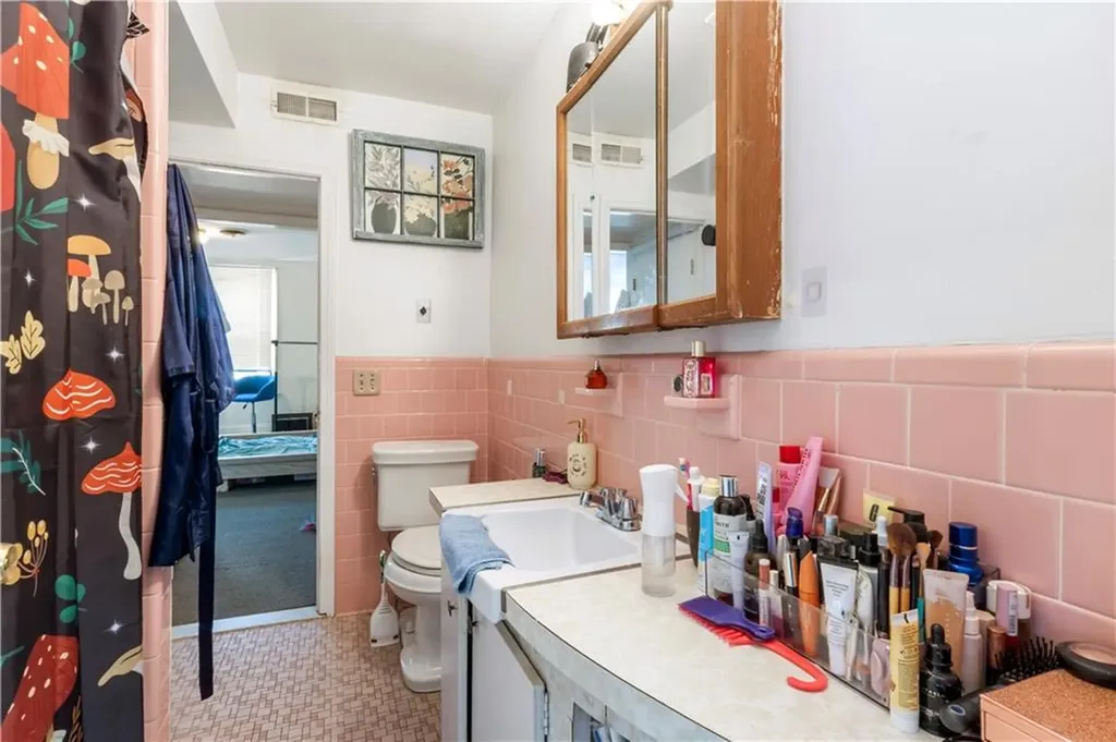 176 Williams Street Providence RI 02906